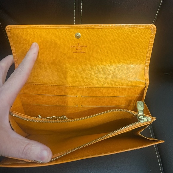 Louis Vuitton Epi Leather Vibrant Orange Wallet - Picture 5 of 7